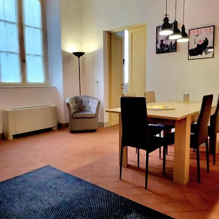 La - Convenient For Sardinia And Corsica - 4-5 Beds -private Parking Included With 아파트 *