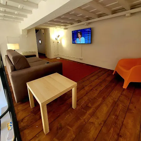 La - Convenient For Sardinia And Corsica - 4-5 Beds -private Parking Included With * Livorno