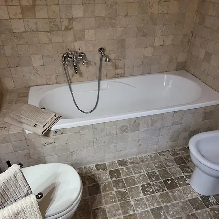 아파트 La - Convenient For Sardinia And Corsica - 4-5 Beds -private Parking Included With *
