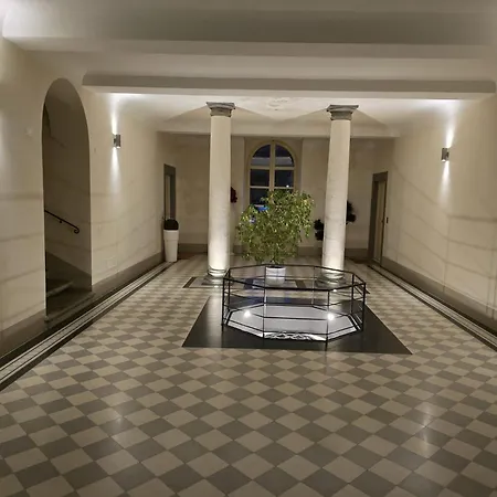 Apartmán La - Convenient For Sardinia And Corsica - 4-5 Beds -private Parking Included With Livorno