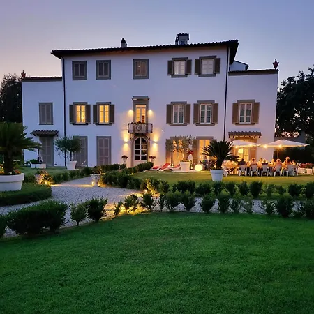 La - Convenient For Sardinia And Corsica - 4-5 Beds -private Parking Included With
